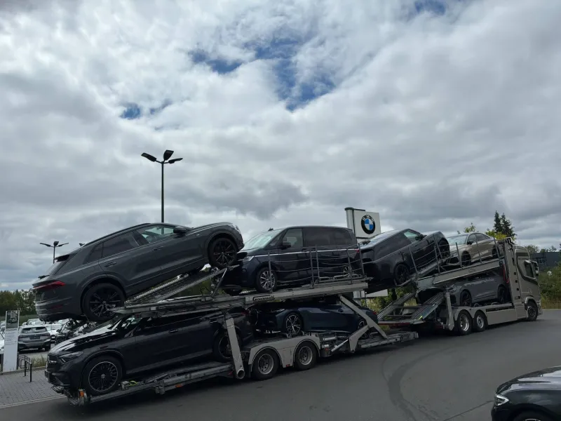 Auto geladen door Benedictus Transport Harkema