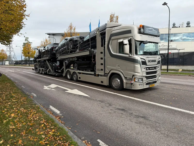 Zweden — autotransport door Benedictus Transport Harkema