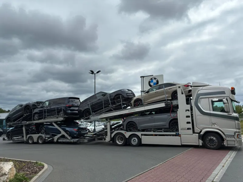 Auto geladen door Benedictus Transport Harkema